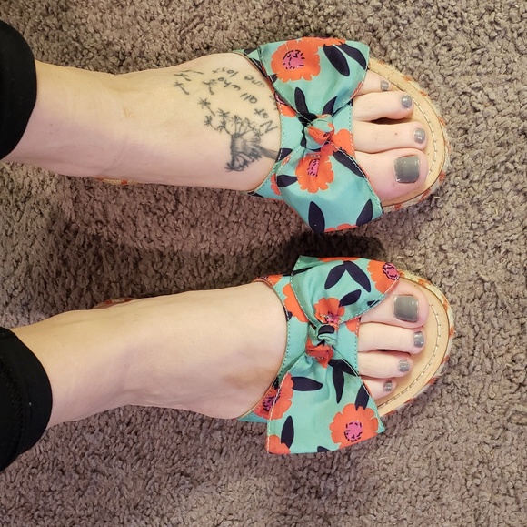 kate spade Shoes - Kate spade slip on sandals